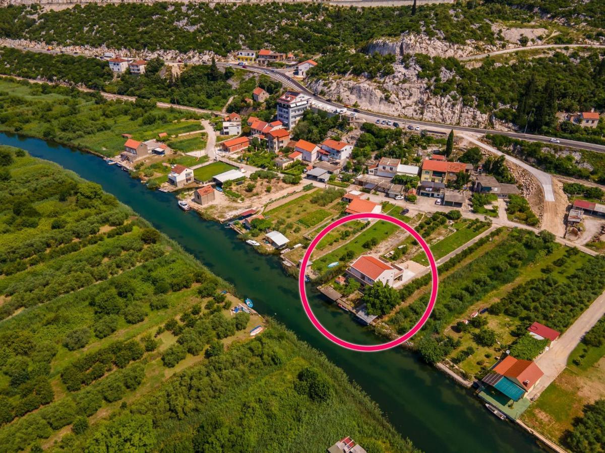 Apartmani Mostina Near River 플로체 외부 사진