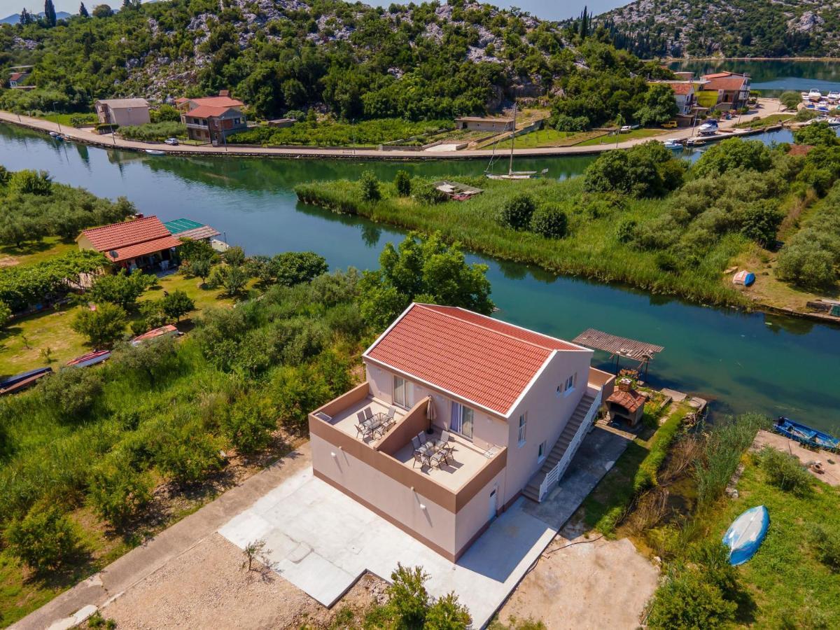 Apartmani Mostina Near River 플로체 외부 사진