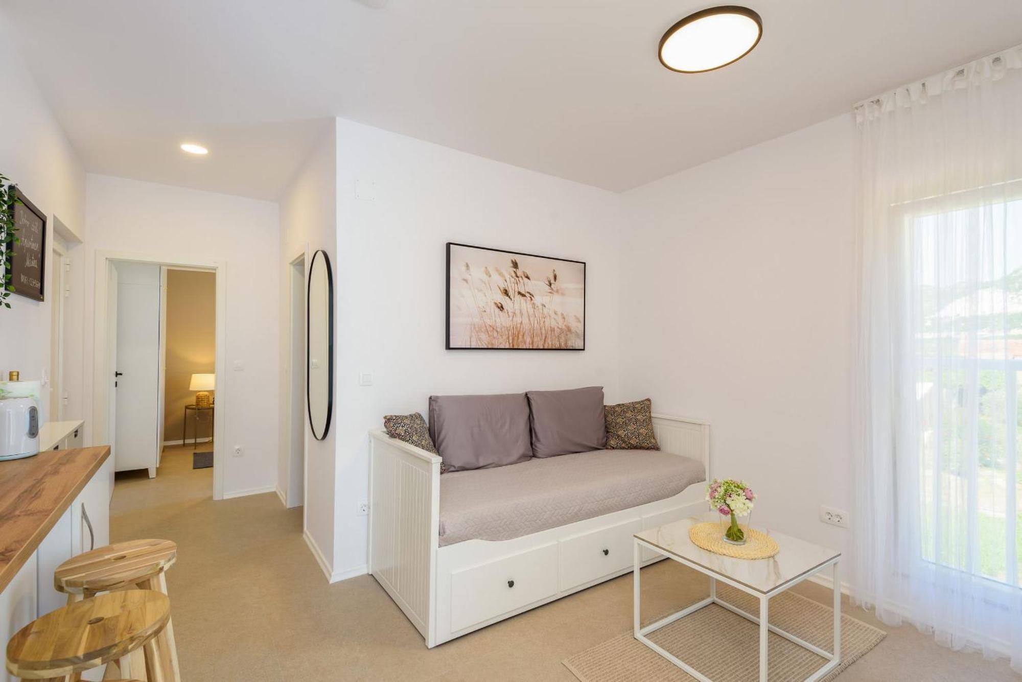 Apartmani Mostina Near River 플로체 외부 사진
