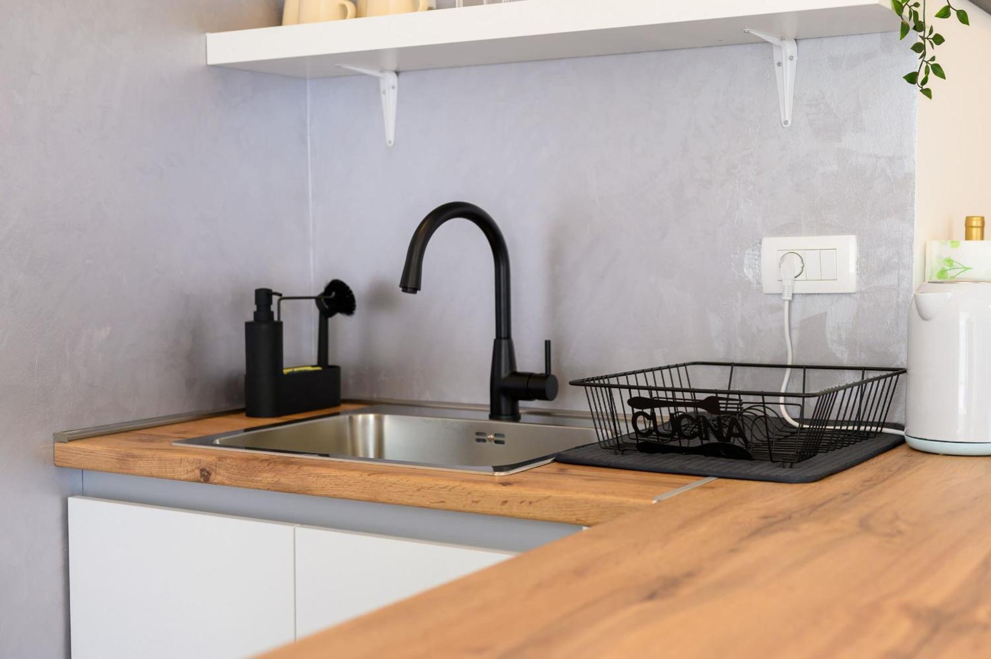 Apartmani Mostina Near River 플로체 외부 사진