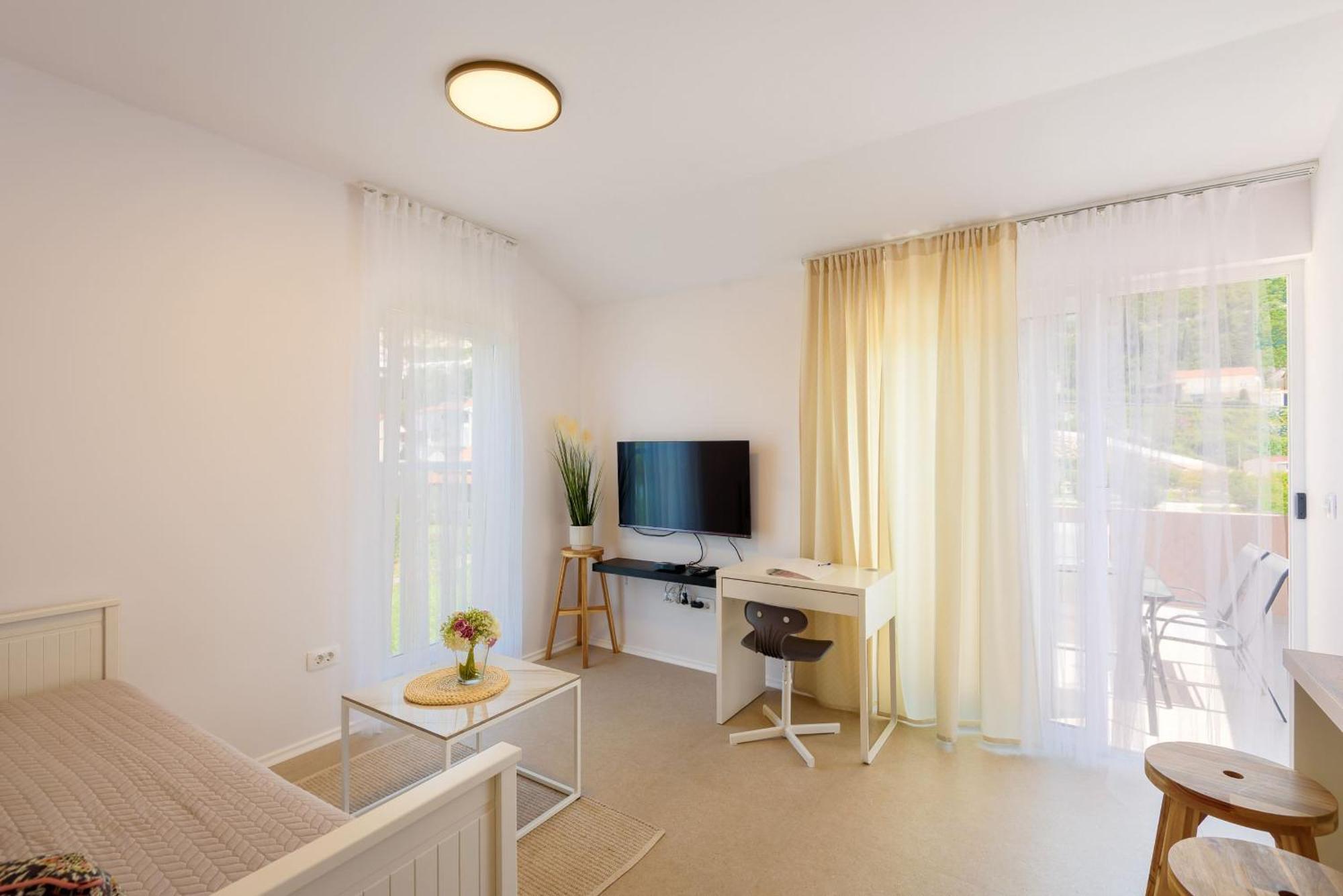 Apartmani Mostina Near River 플로체 외부 사진